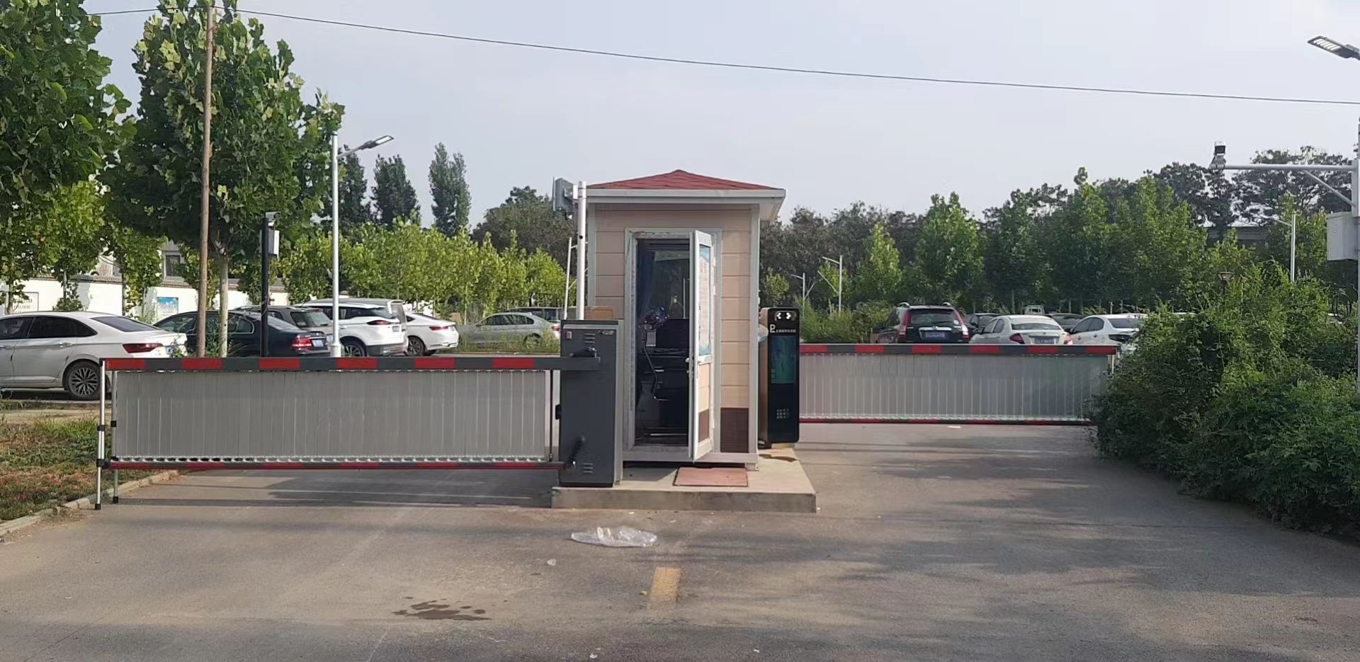 河北任縣農(nóng)商行ETC支付+廣告道閘+LCD款車牌識別一體機+無人值守智慧停車場案列 政務機構智慧停車場案列 第5張