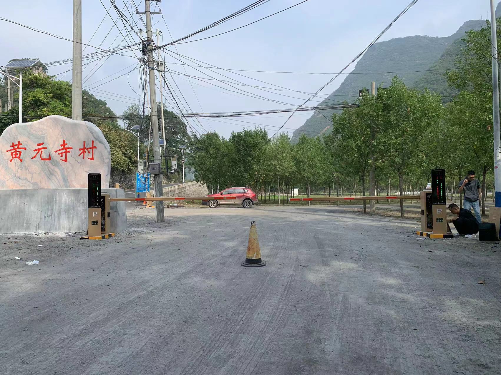 北京周口店智慧車場（8個景區(qū)，26個出入口，8個城市級誘導(dǎo)屏） 景區(qū)智慧停車場案列 第8張